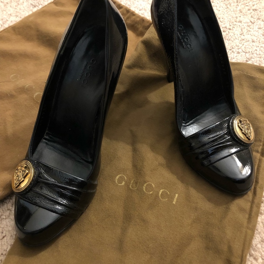 Authentic Gucci Hysteria pumps.